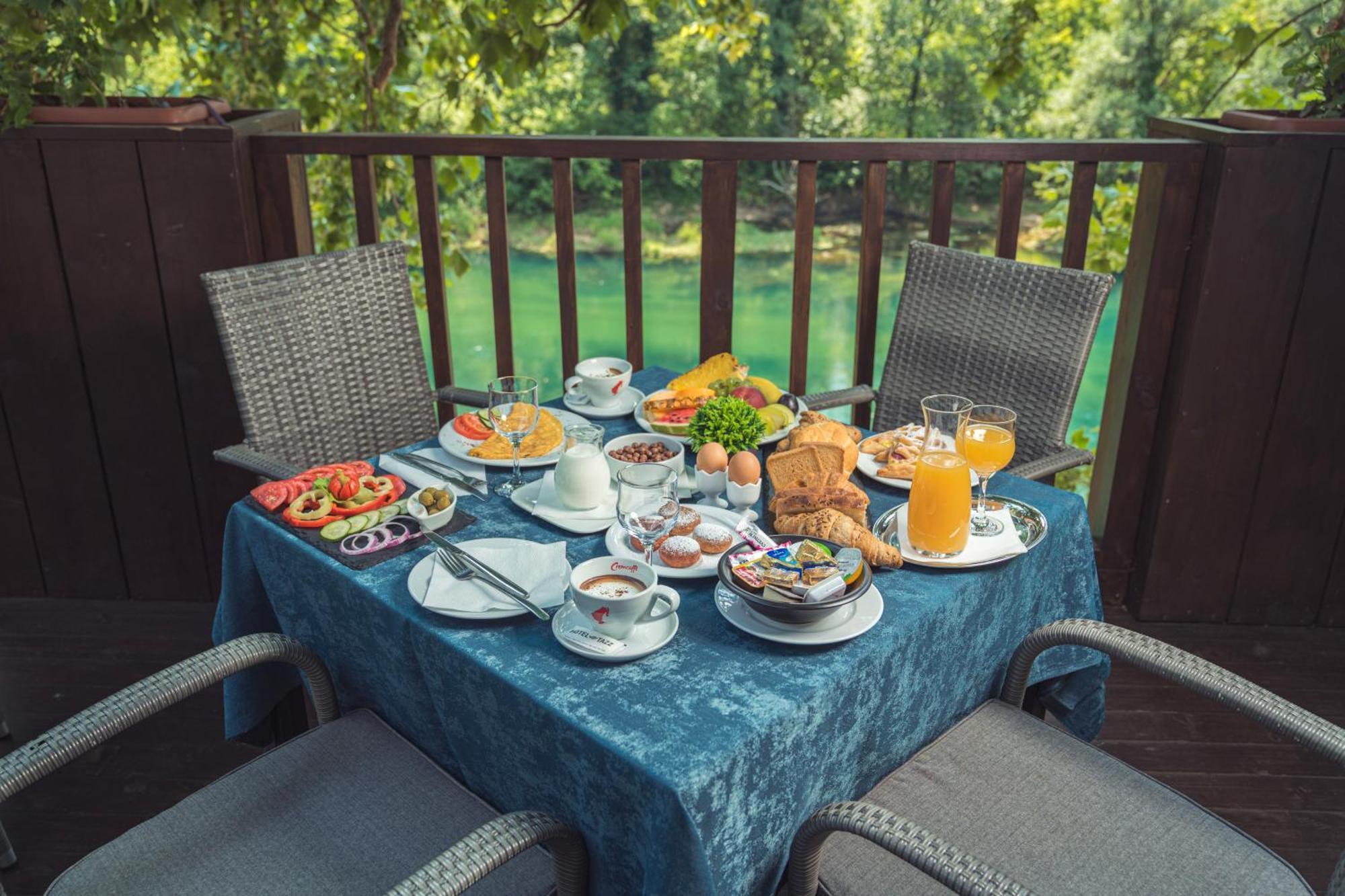 Hotel Tazz - River Front Oasis Collection Bihac Ngoại thất bức ảnh