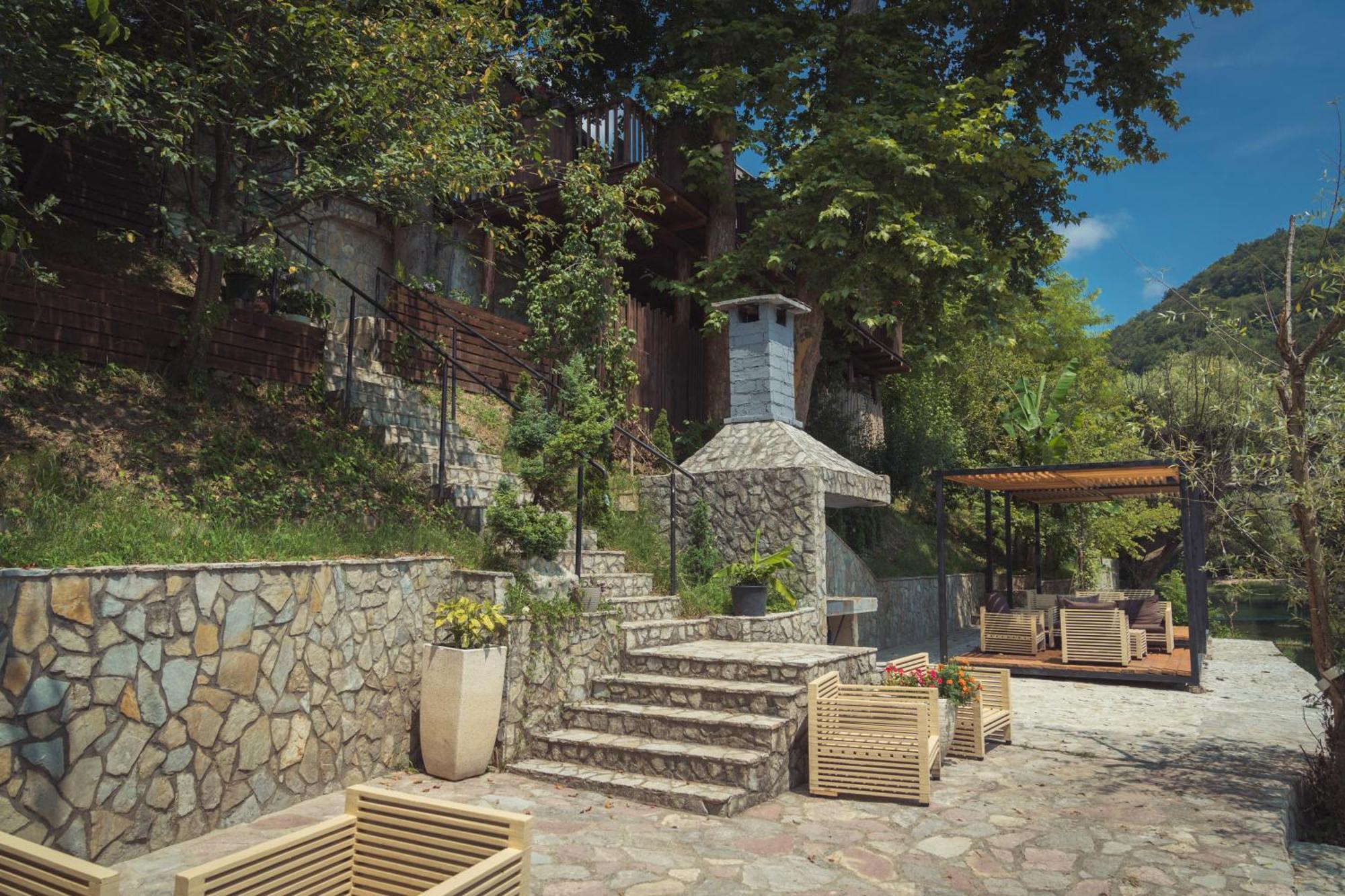 Hotel Tazz - River Front Oasis Collection Bihac Ngoại thất bức ảnh