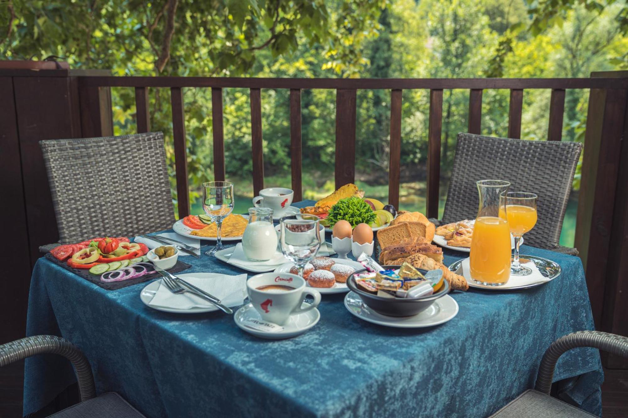 Hotel Tazz - River Front Oasis Collection Bihac Ngoại thất bức ảnh