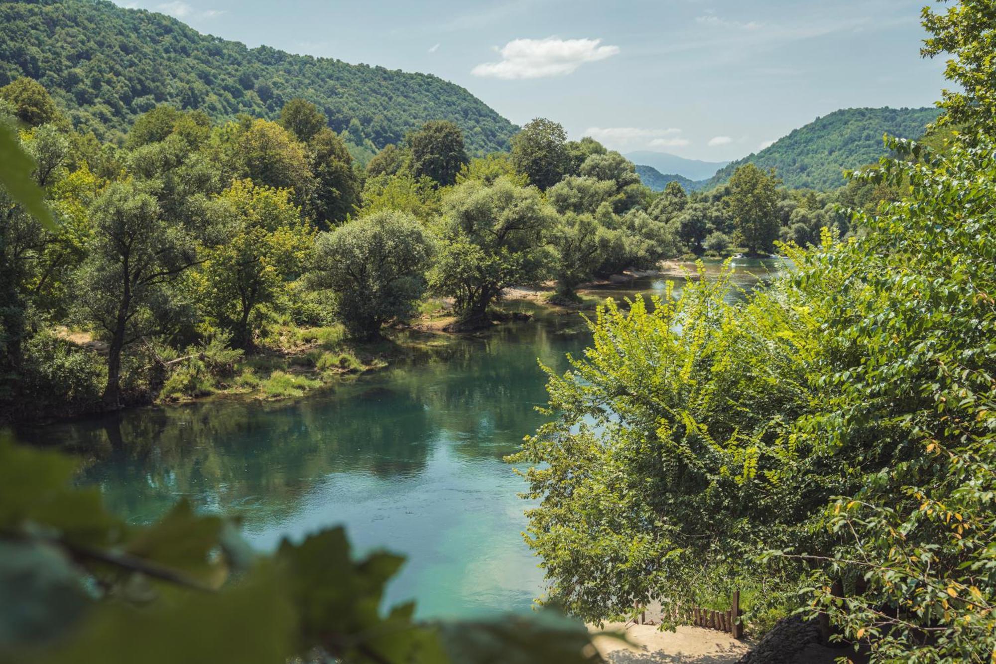 Hotel Tazz - River Front Oasis Collection Bihac Ngoại thất bức ảnh
